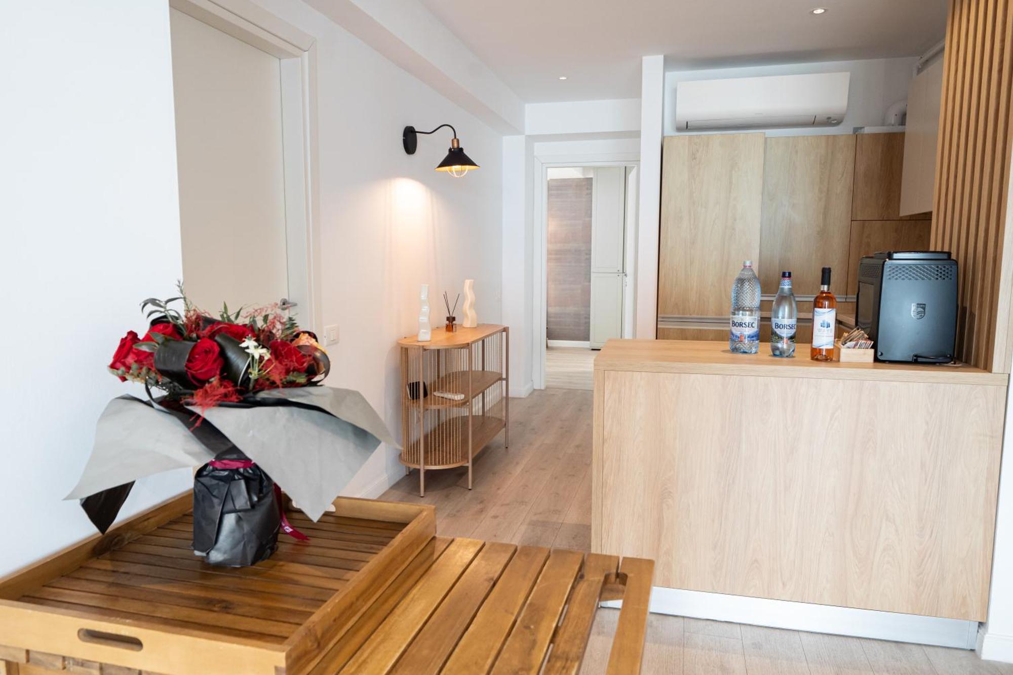Wave 2 Promenada Apartments นาโวดาริ ภายนอก รูปภาพ